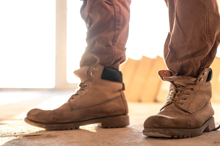 How Work Boots with Arch Support Improve Long-Term Foot Health